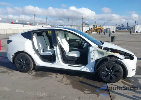2024 Tesla Model Y Long Range Dual Motor All-Wheel Drive from USA, damaged, VIN 7SAYGAEE2RF195688